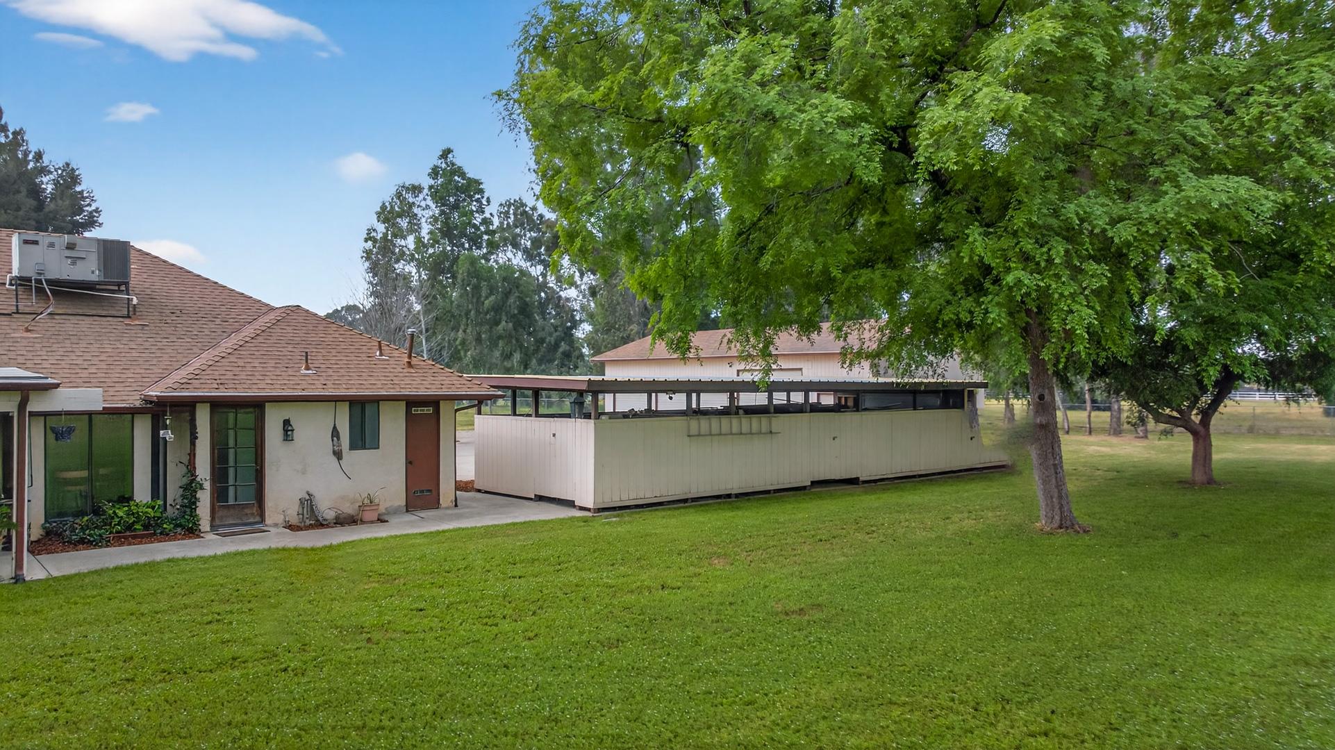 11640 E Sierra Ave, photo 32