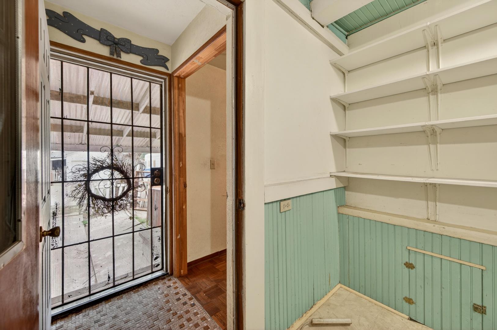 435 N Alta Ave, photo 33