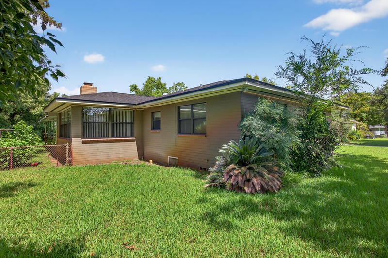 Photo 34 of 5060 Carmel Dr, Jacksonville, FL 32244, photographed by Megapixeler