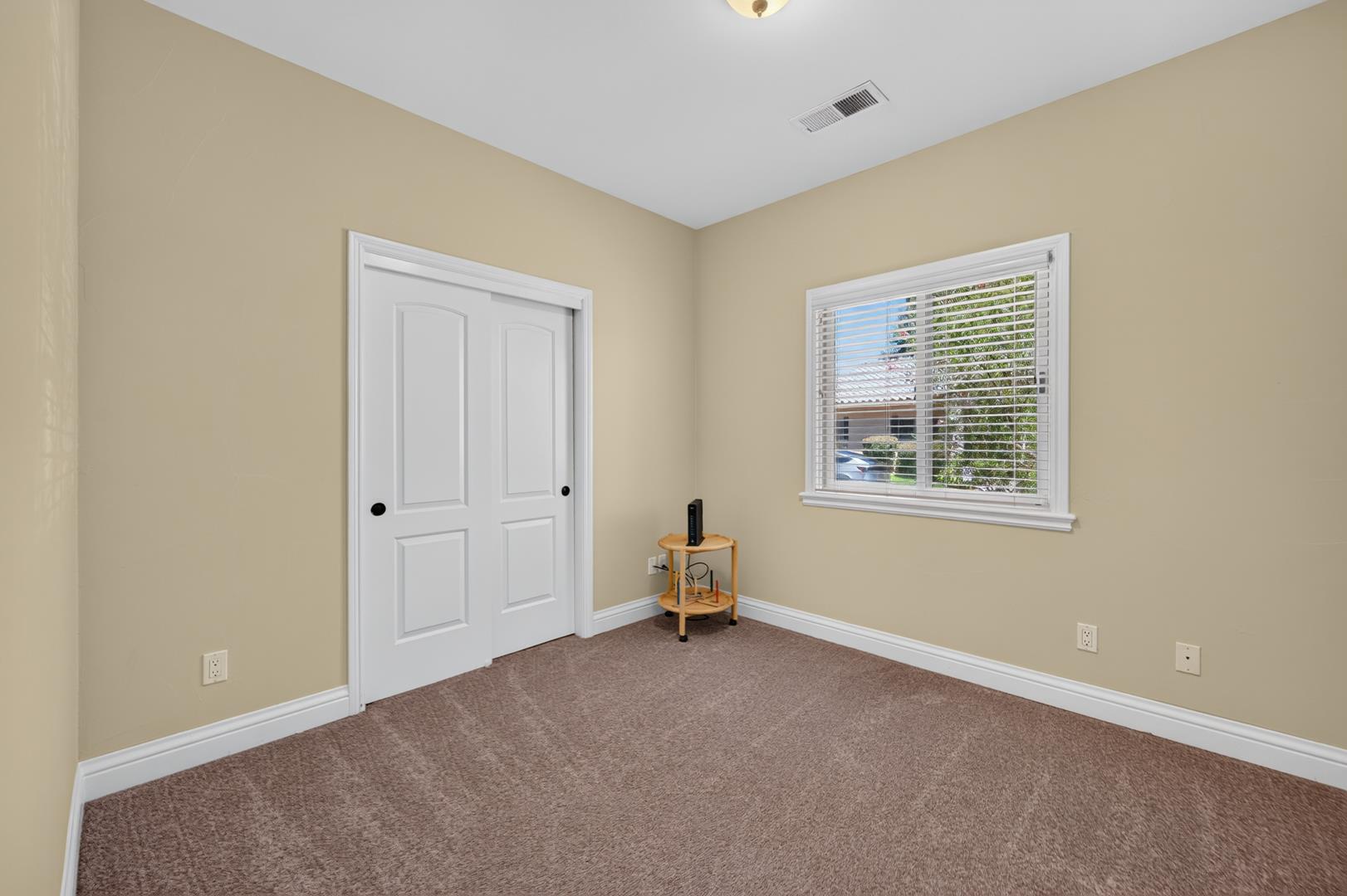 6457 N Warren Ave, photo 52
