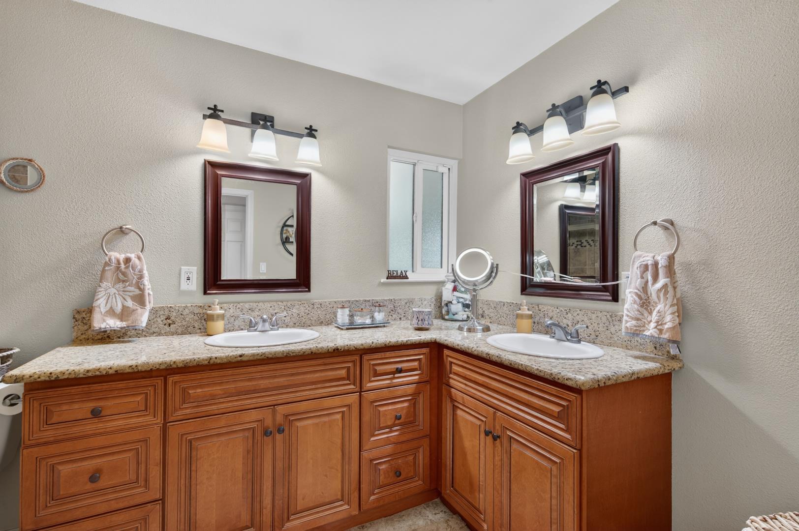 3132 W Alluvial Ave, photo 30
