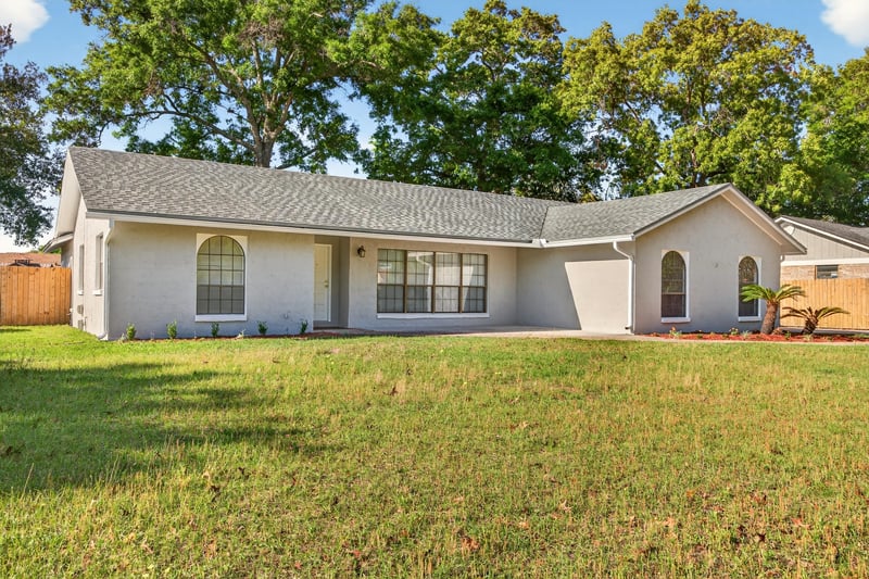 Photo 1 of 2027 Sussex Dr S, Orange Park, FL 32073, photographed by Megapixeler