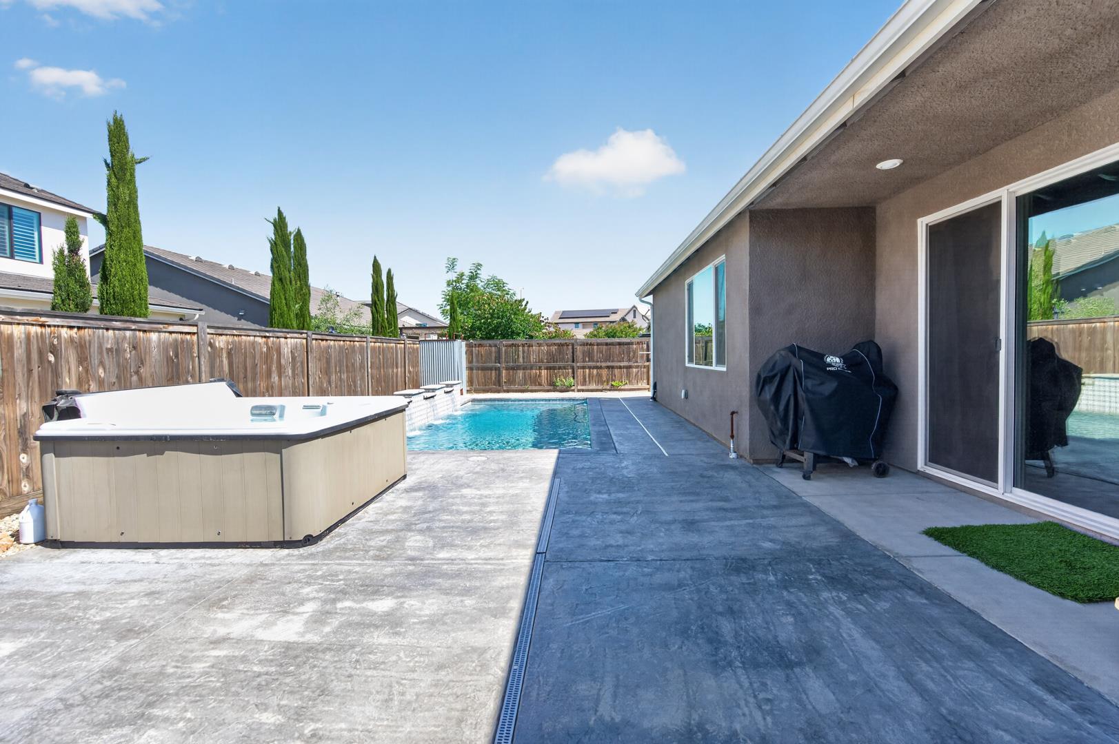 2086 N Phillip Ave, photo 68