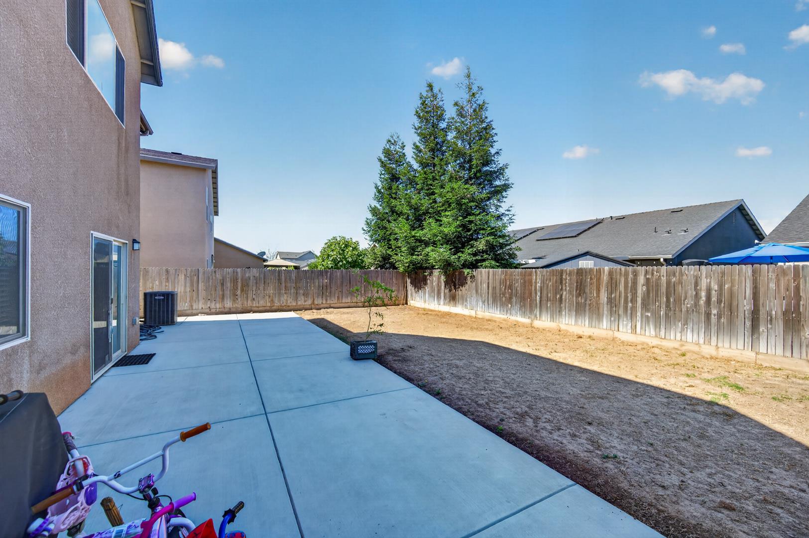5281 N Phoenix Ave, photo 54
