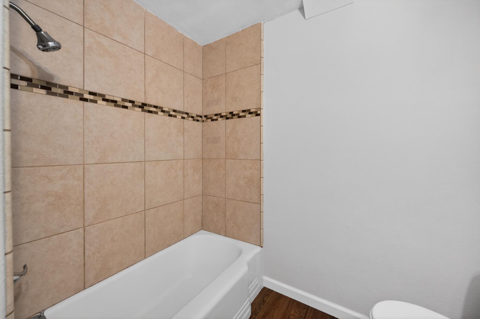 1524 W Fountain Way, photo 10