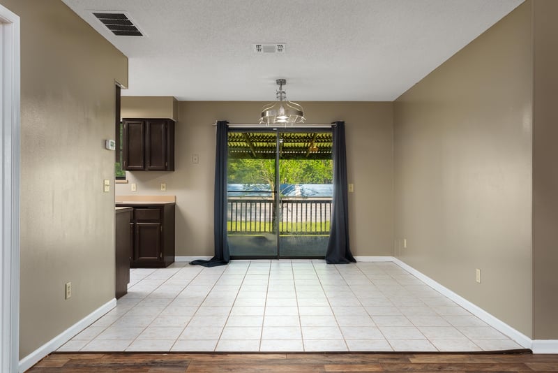 Photo 15 of 6092 Taylor Rd, Jacksonville, FL 32234, photographed by Megapixeler