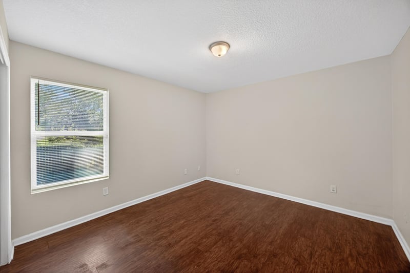 Bedroom 3 at 3029 Bessent Rd, Jacksonville, FL 32218