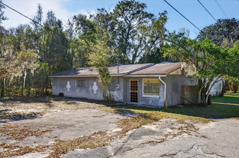 Photo 9 of 9620 Gibson Ave, Jacksonville, FL 32208, photographed by Megapixeler