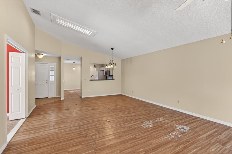 Photo 10 of 4341 Lake Woodbourne Dr S, Jacksonville, FL 32217, photographed by Megapixeler