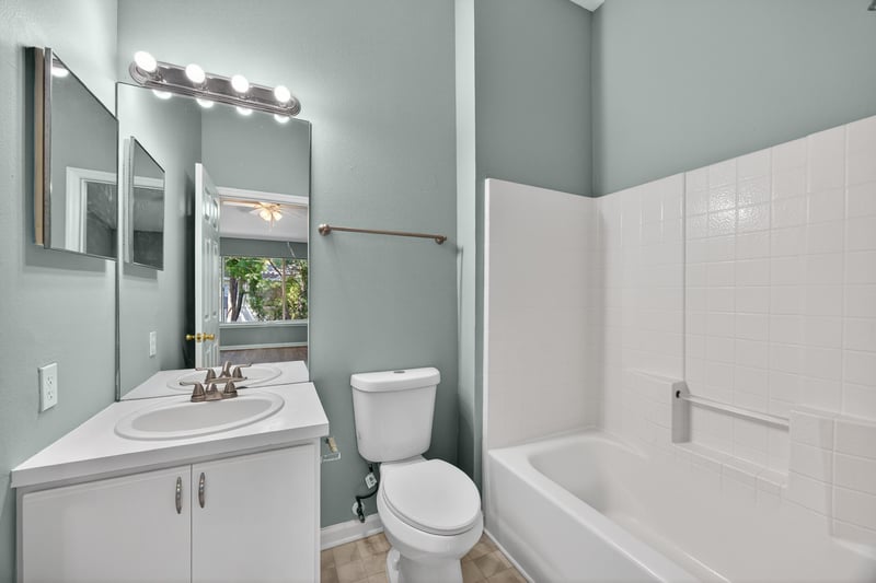 Photo 18 of 12311 Kensington Lakes Dr unit 1106, Jacksonville, FL 32246, photographed by Megapixeler