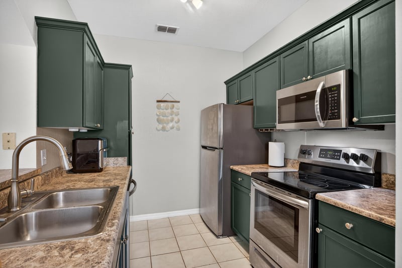 Photo 10 of 10961 Burnt Mill Rd, Jacksonville, FL 32256, photographed by Megapixeler