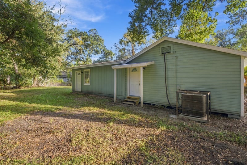 Second home side exterior, photographed by Megapixeler on W 24th St, Jacksonville