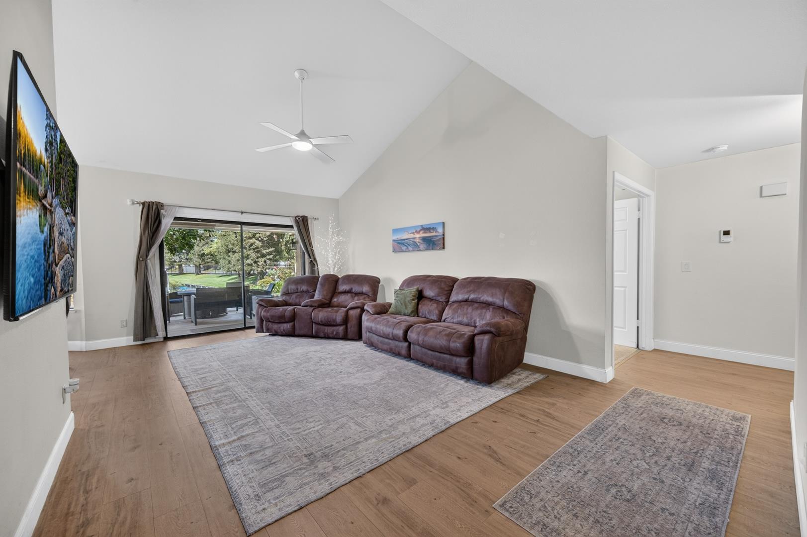 813 E Catalina Cir, photo 30