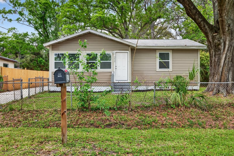 Photo 1 of 3425 Greenbrier Dr, Jacksonville, FL 32254, photographed by Megapixeler