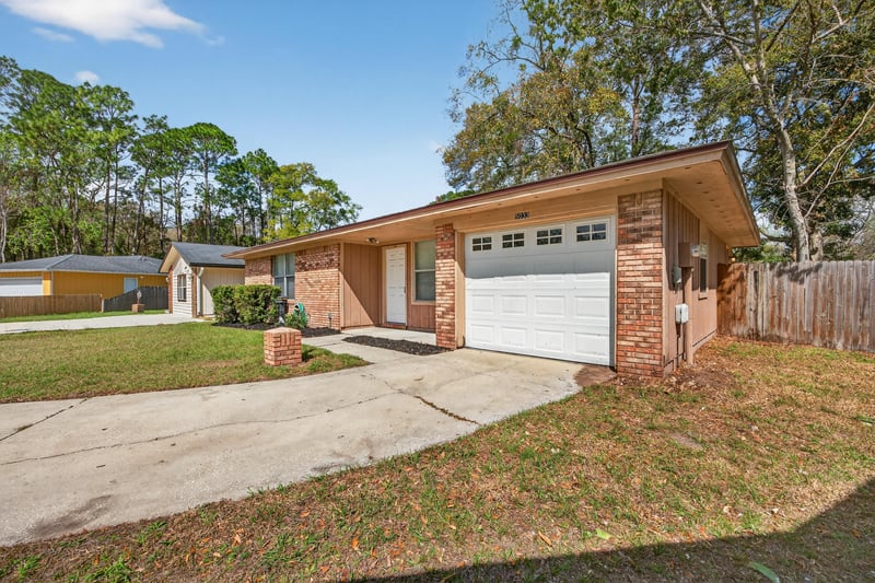 Photo 4 of 5033 Yearling Ln, Jacksonville, FL 32210, photographed by Megapixeler
