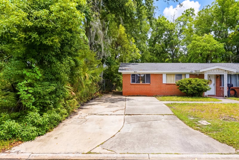 Photo 3 of 7221 Dostie Dr E, Jacksonville, FL 32209, photographed by Megapixeler