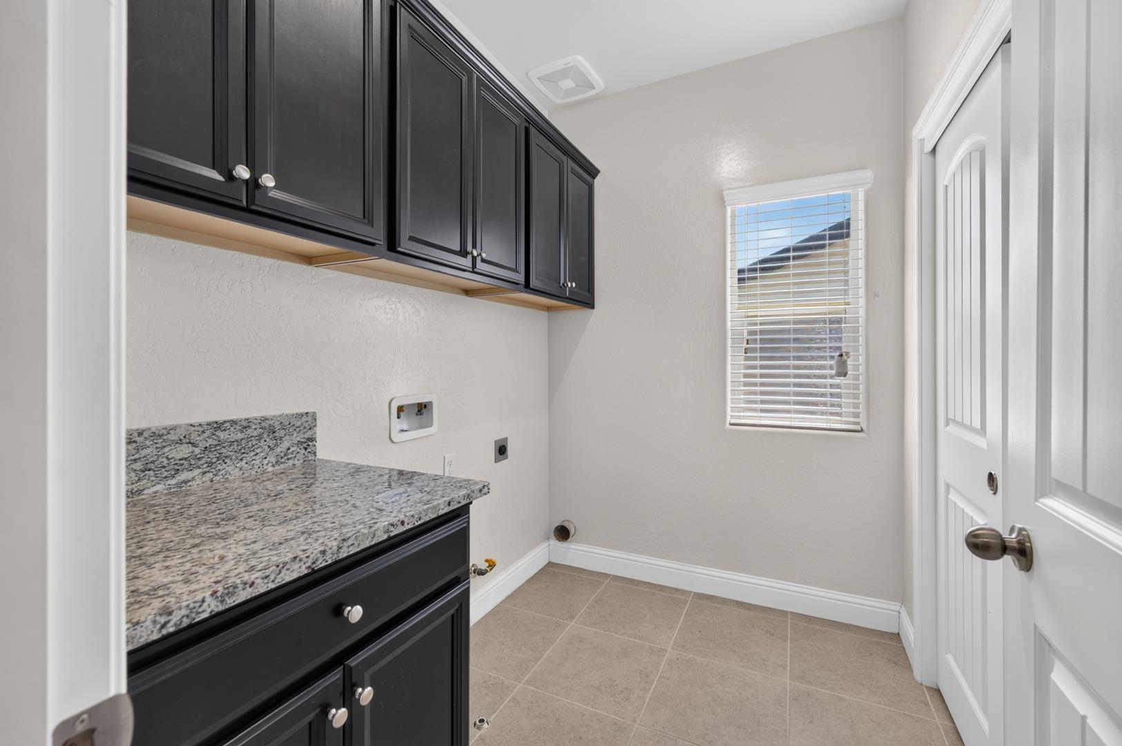 2148 La Canada Ave, photo 46