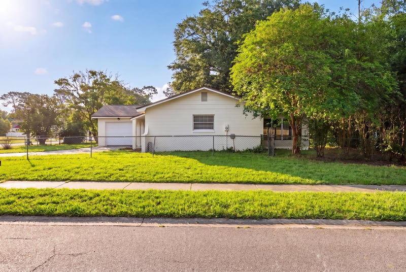Photo 42 of 8046 Triumph Ln S, Jacksonville, FL 32244, photographed by Megapixeler