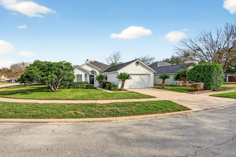Photo 3 of 2309 Millford Ln W, Jacksonville, FL 32246, photographed by Megapixeler