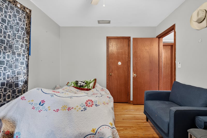 Bedroom with closet doors at 450 E 46th St, Jacksonville, FL 32208