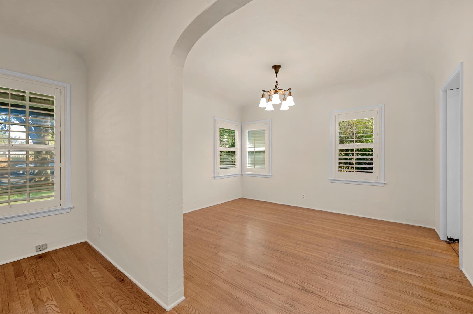 4845 N Arcade Ave, photo 31