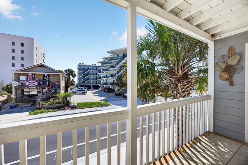 Photo 30 of 724 1st St S, Jacksonville Beach, FL 32250, photographed by Megapixeler