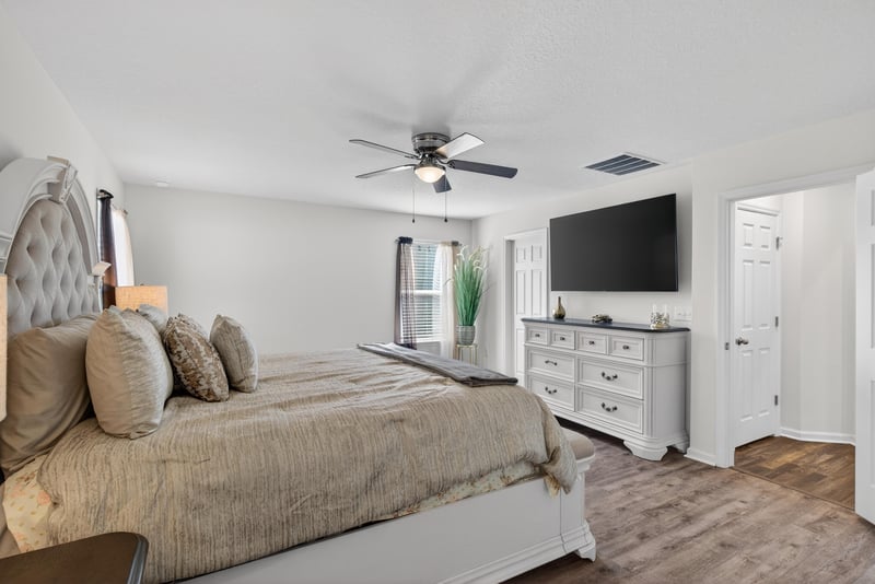 Photo 22 of 8314 Hawkes Mdw Dr, Jacksonville, FL 32256, photographed by Megapixeler