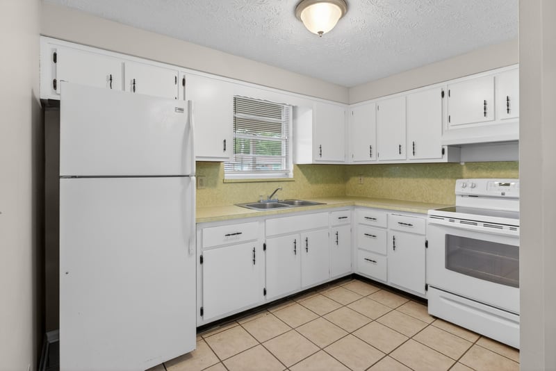 Photo 11 of 4257 Packard Dr, Jacksonville, FL 32246, photographed by Megapixeler