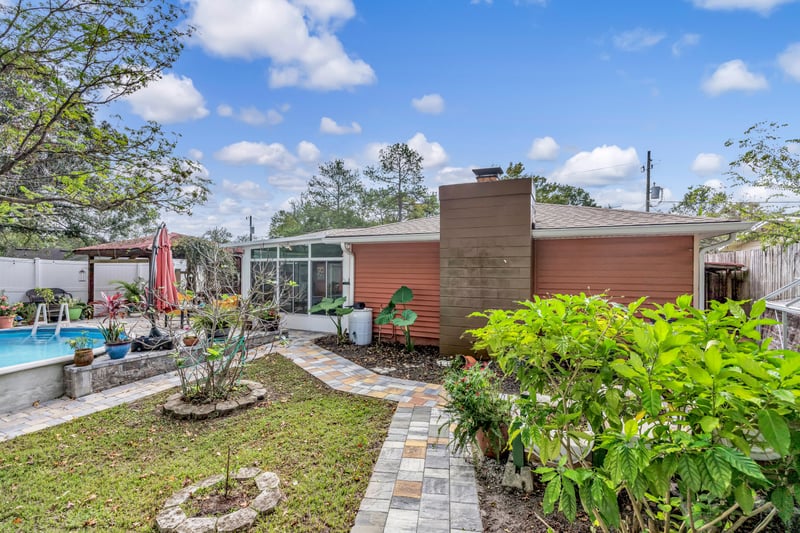Photo 17 of 6749 Snow White Dr, Jacksonville, FL 32210, photographed by Megapixeler