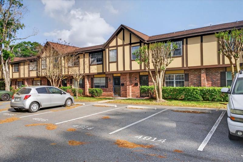 Photo 3 of 4814 Windrush Ln a 4, Jacksonville, FL 32217, photographed by Megapixeler