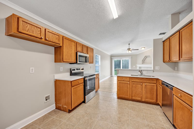 Photo 17 of 590 Timber Trace Ct, Orange Park, FL 32073, photographed by Megapixeler
