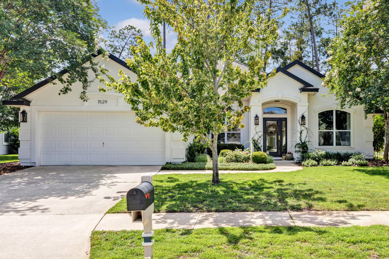 Photo 1 of 1529 Waterbridge Ct, Orange Park, FL 32003, photographed by Megapixeler