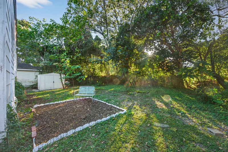 Photo 27 of 2712 Cherrywood Rd, Jacksonville, FL 32210, photographed by Megapixeler