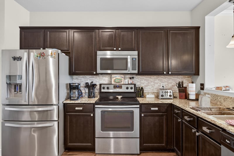 Photo 14 of 6840 Roundleaf Dr, Jacksonville, FL 32258, photographed by Megapixeler