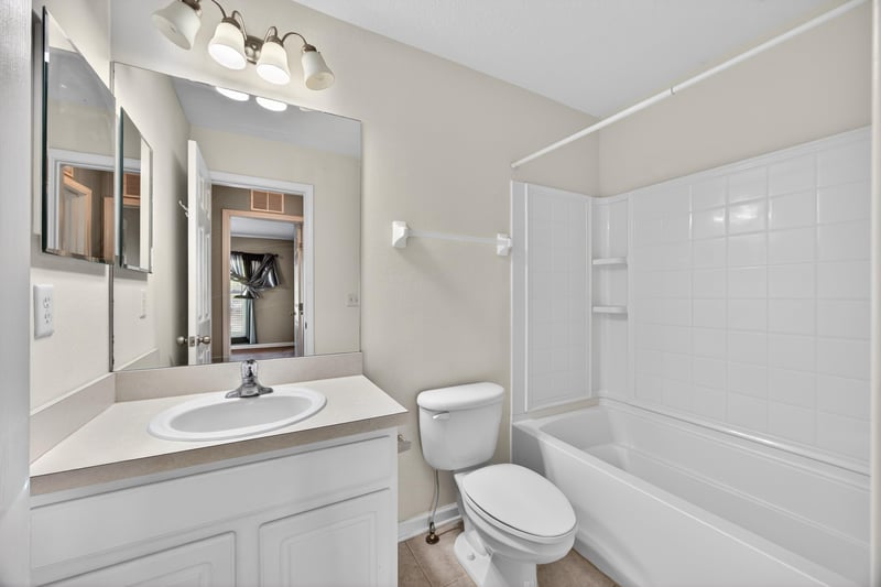 Photo 18 of 7152 Stonelion Cir, Jacksonville, FL 32256, photographed by Megapixeler