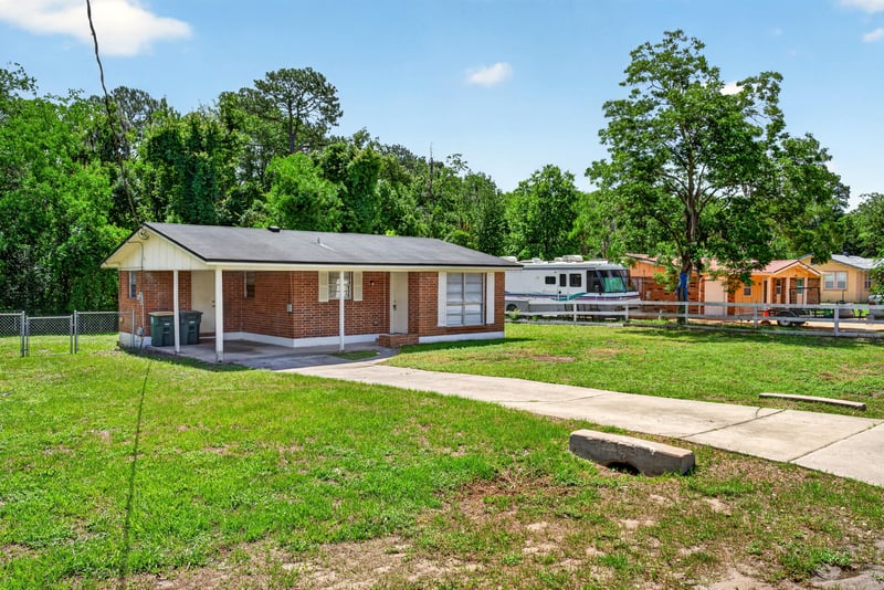 Photo 3 of 4257 Packard Dr, Jacksonville, FL 32246, photographed by Megapixeler