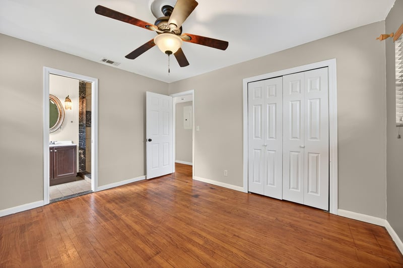 Photo 18 of 3424 Cesery Blvd, Jacksonville, FL 32277, photographed by Megapixeler
