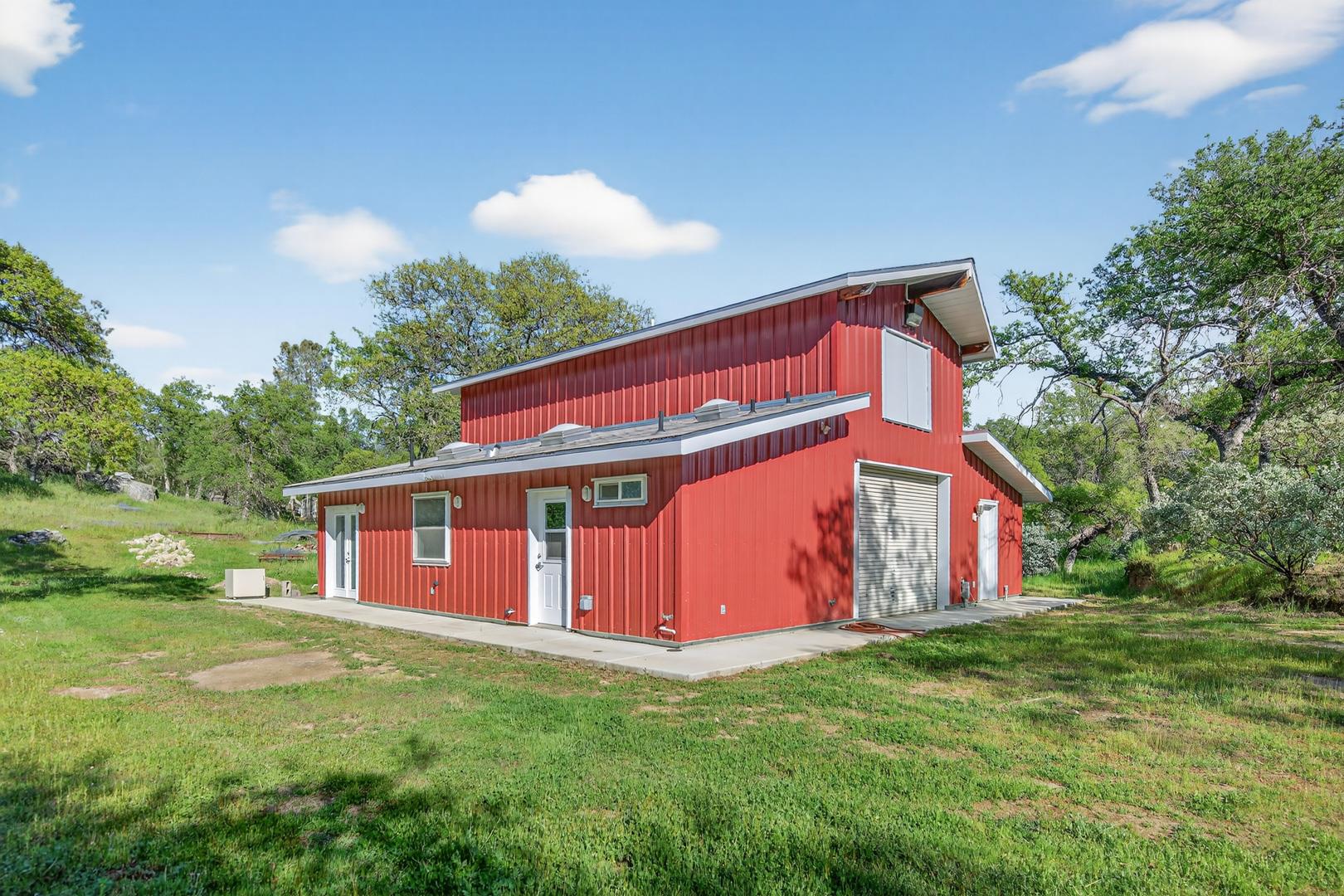 30919 Auberry Rd, photo 88