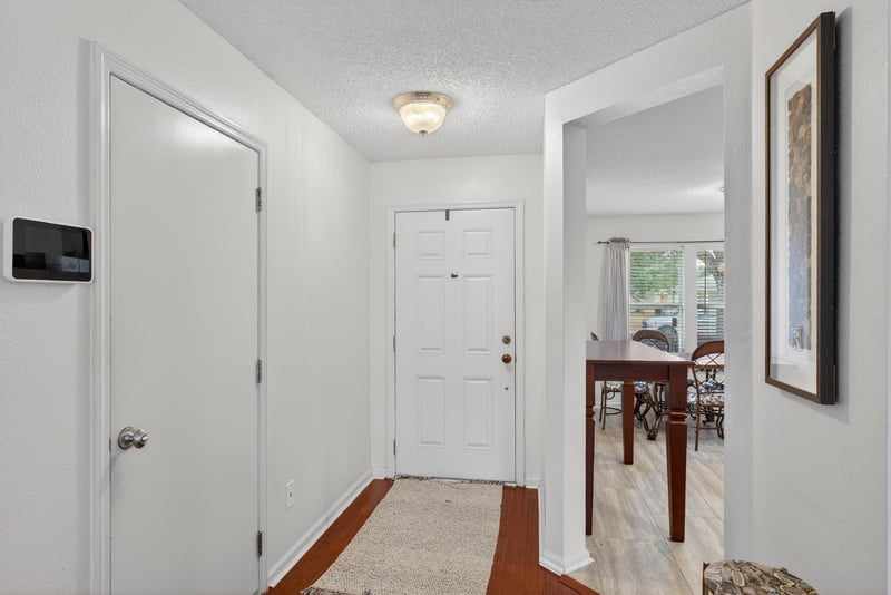 Photo 7 of 9719 Mayville Dr E, Jacksonville, FL 32222, photographed by Megapixeler