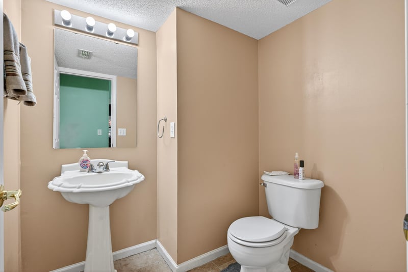 Photo 65 of 3719 Sea Hawk St E, Jacksonville, FL 32224, photographed by Megapixeler