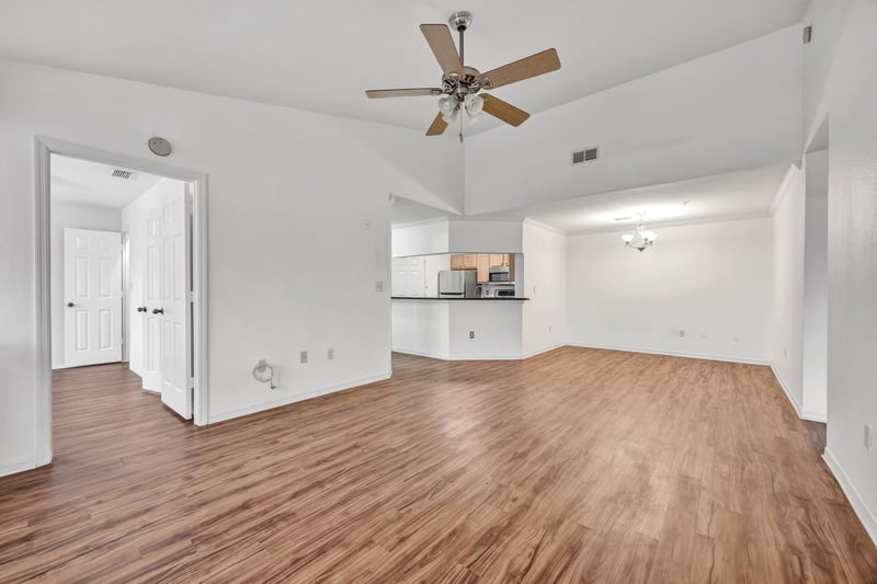 Photo 9 of 7800 Point Meadows Dr unit 1033, Jacksonville, FL 32256, photographed by Megapixeler