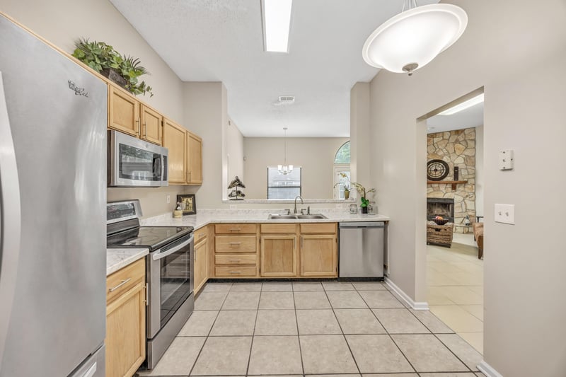 Photo 15 of 3805 Tallcott Dr, Jacksonville, FL 32246, photographed by Megapixeler