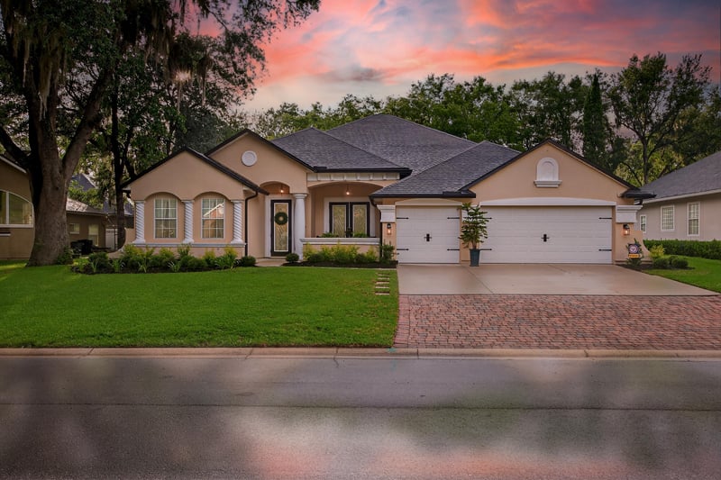 Photo 1 of 1888 Oakchime Dr, Orange Park, FL 32065, photographed by Megapixeler
