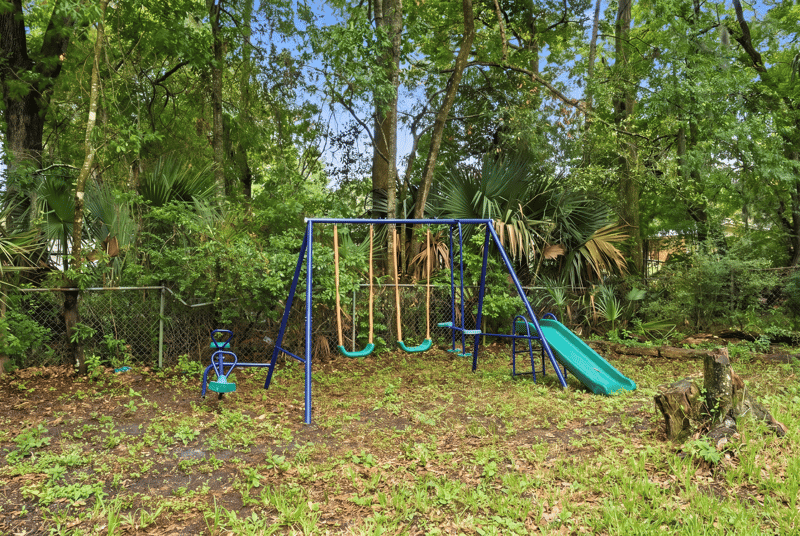 Photo 36 of 7221 Dostie Dr E, Jacksonville, FL 32209, photographed by Megapixeler