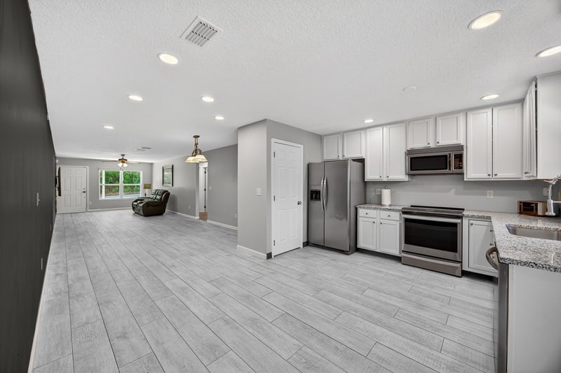 Photo 11 of 1524 Center St, Green Cove Springs, FL 32043, photographed by Megapixeler