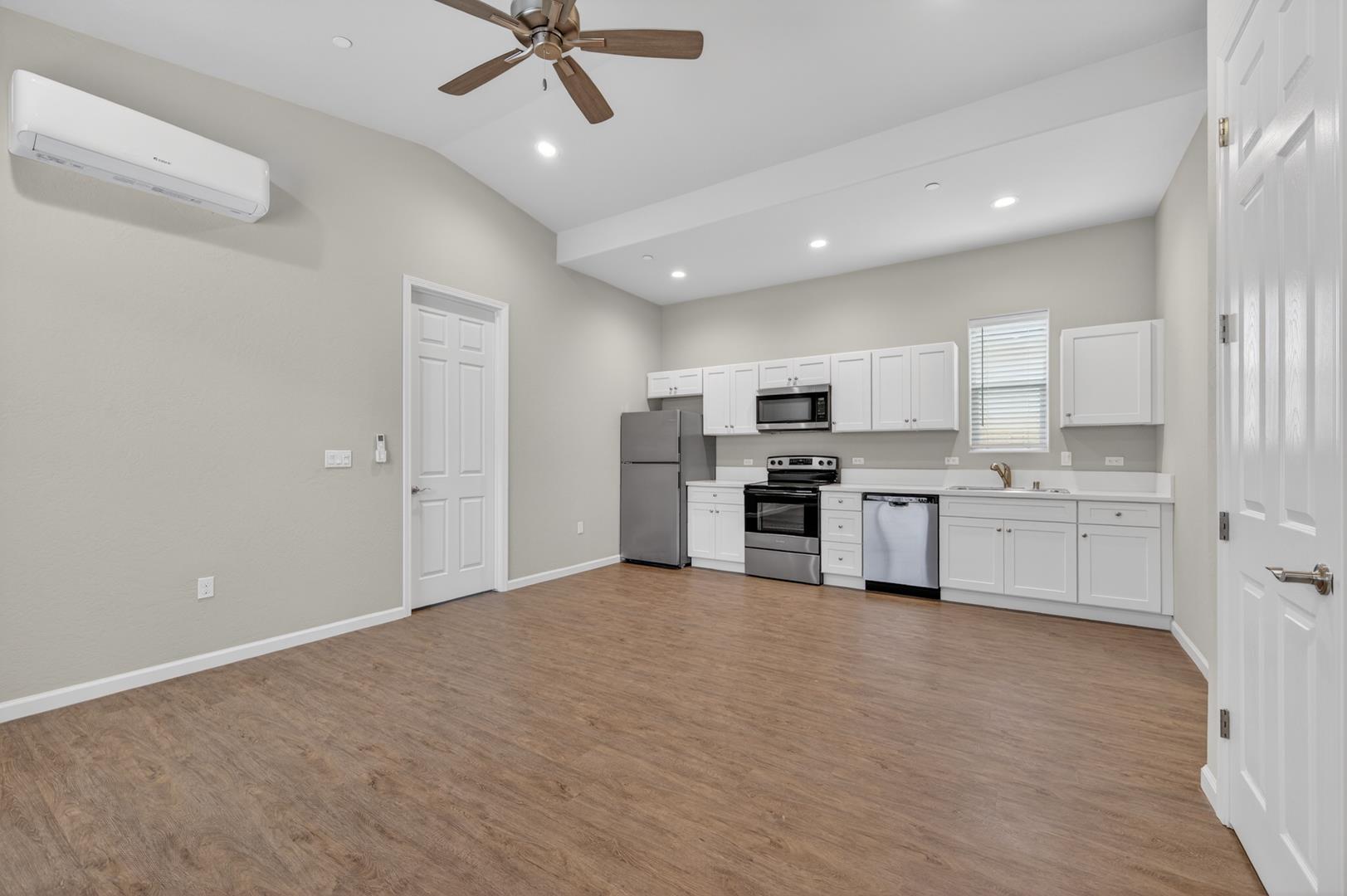 2379, 2381, 2383 N Arthur Ave, photo 57