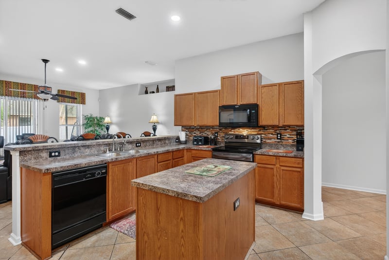 Photo 14 of 6524 Chester Park Dr, Jacksonville, FL 32222, photographed by Megapixeler