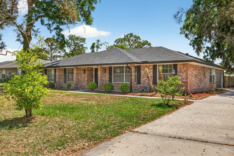 Photo 3 of 2093 Derby Ct, Orange Park, FL 32073, photographed by Megapixeler