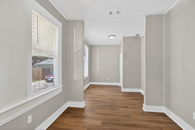 Photo 9 of 6619 Sunset Dr, Jacksonville, FL 32208, photographed by Megapixeler