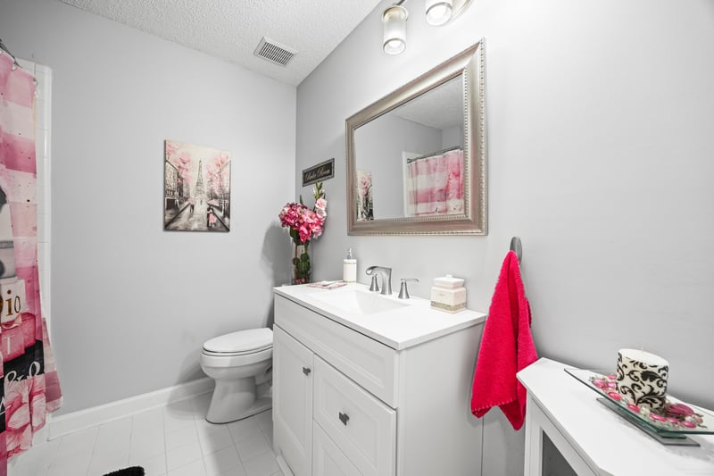 Photo 41 of 10928 Copper Hill Dr, Jacksonville, FL 32218, photographed by Megapixeler